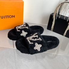 Louis Vuitton Slippers